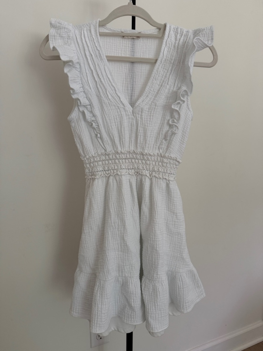 Altar'd State White dress Size Small